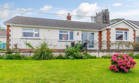 3 Bed in Torrington 7