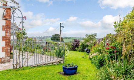 3 Bed in Torrington 2