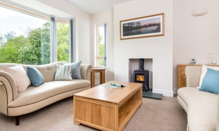 4 Bed in Keswick 1