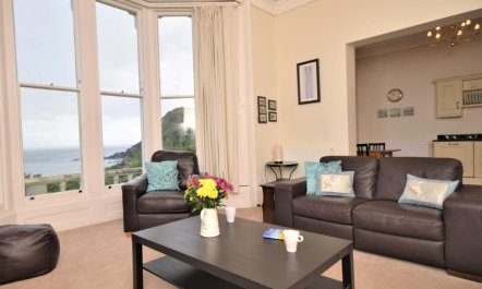 2 Bed in Ilfracombe 1