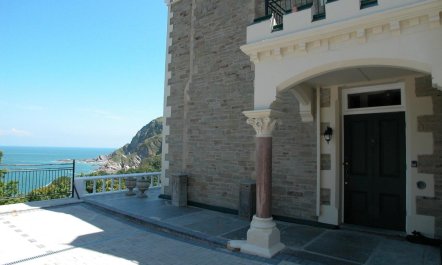 2 Bed in Ilfracombe 1