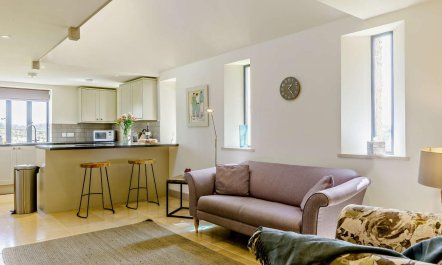 1 Bed in Cheltenham 2