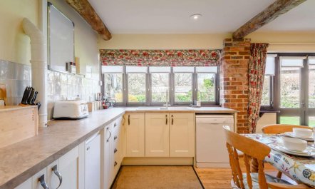 3 Bed in Wareham 7