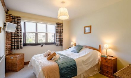 3 Bed in Wareham 9