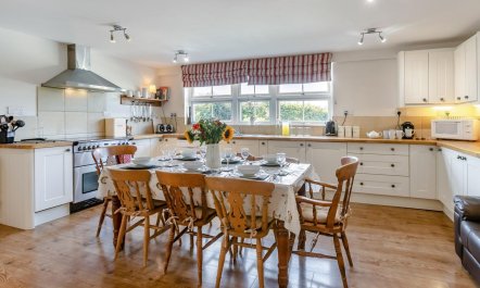 3 Bed in Torrington 1