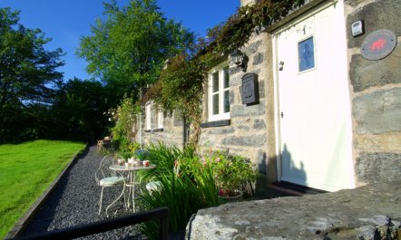 2 Bed in Ysbyty Ifan 0