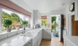 3 Bed in Bridport 1