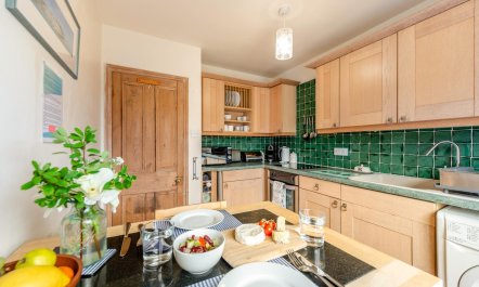 1 Bed in Appledore 5