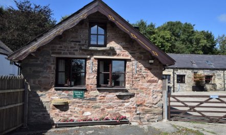 2 Bed in Llanfairpwllgwyngyll 8