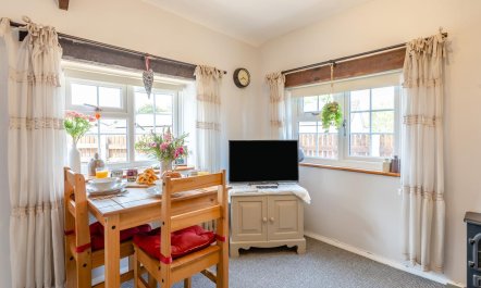 1 Bed in Bude 6