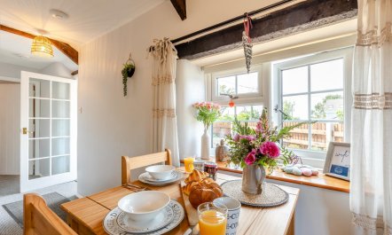 1 Bed in Bude 7
