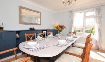 4 Bed in Newquay 9