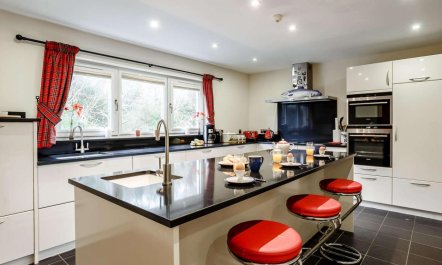 4 Bed in Helmsdale 2