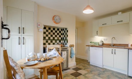 3 Bed in Llandrindod Wells 9