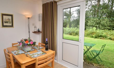 2 Bed in Freshwater East