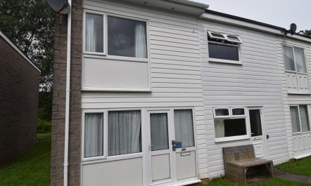 2 Bed in Freshwater East 8