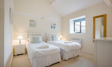 2 Bed in Shaftesbury 9