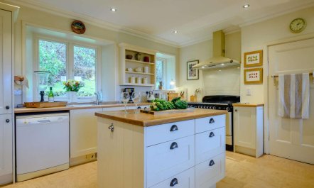 4 Bed in Brecon 8