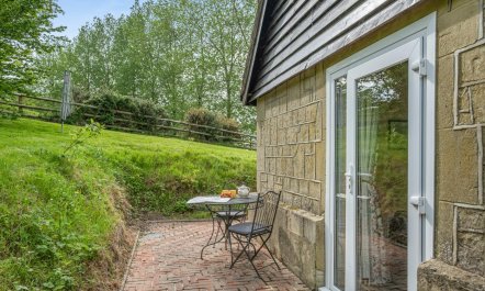 2 Bed in Ventnor 2