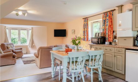 2 Bed in Ventnor 3
