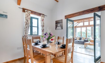3 Bed in Pembroke 6