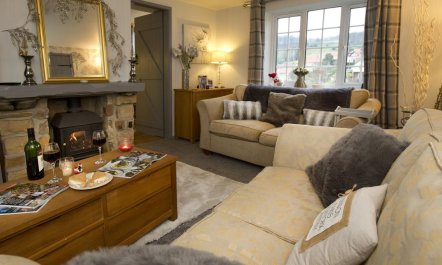 3 Bed in Whitby 8