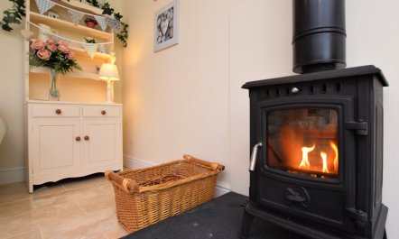 1 Bed in Axminster 3