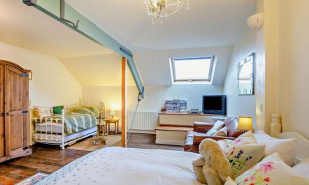 2 Bed in Llwyngwril 6