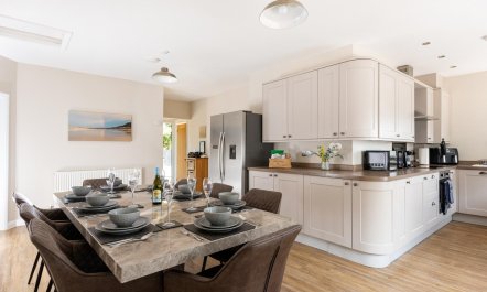 4 Bed in Cromer 3
