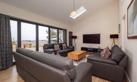 4 Bed in Cromer 2