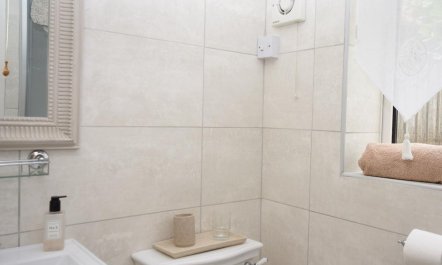 1 Bed in Old Bolingbroke 1