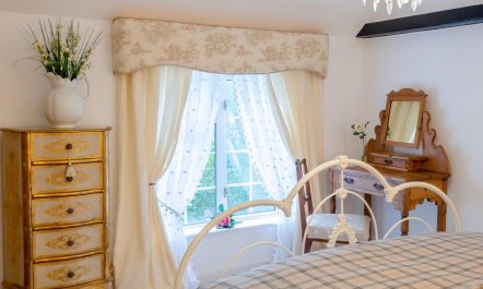 1 Bed in Old Bolingbroke 2