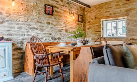 4 Bed in Cardigan 6