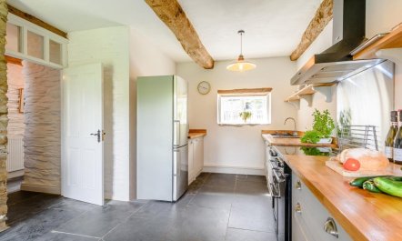 4 Bed in Cardigan 8