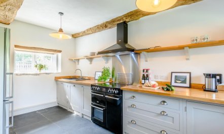 4 Bed in Cardigan 1