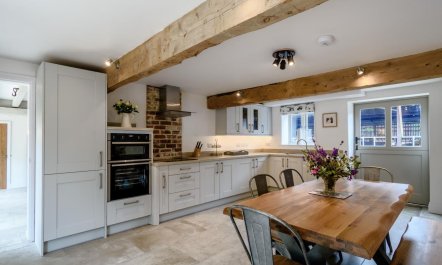 6 Bed in Market Rasen 2