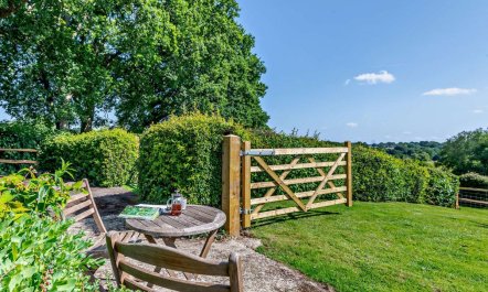 1 Bed in Lamberhurst 2