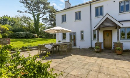 3 Bed in Kingsbridge 0