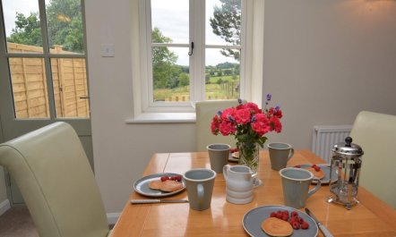 2 Bed in Dorchester 7