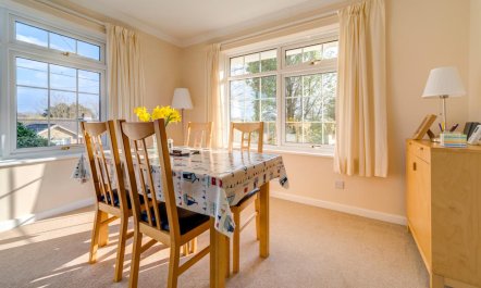 2 Bed in Brighstone 5
