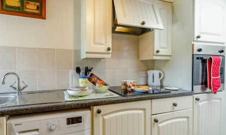 2 Bed in Brampton 7