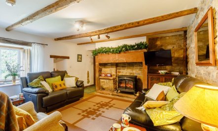 2 Bed in Brampton 1