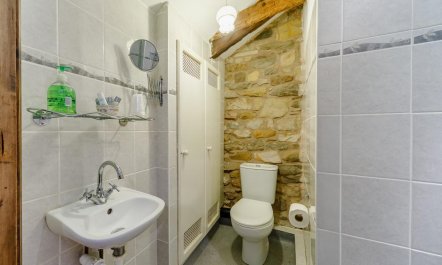 2 Bed in Brampton 8