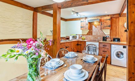 2 Bed in Ilfracombe 5