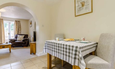 2 Bed in Tewkesbury 8