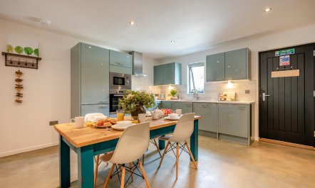 2 Bed in Holsworthy 5