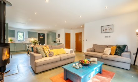 2 Bed in Holsworthy 8