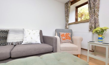 2 Bed in High Peak 7