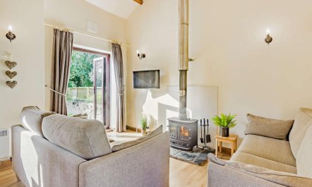 3 Bed in Holsworthy 2