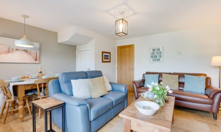 2 Bed in Seahouses 4